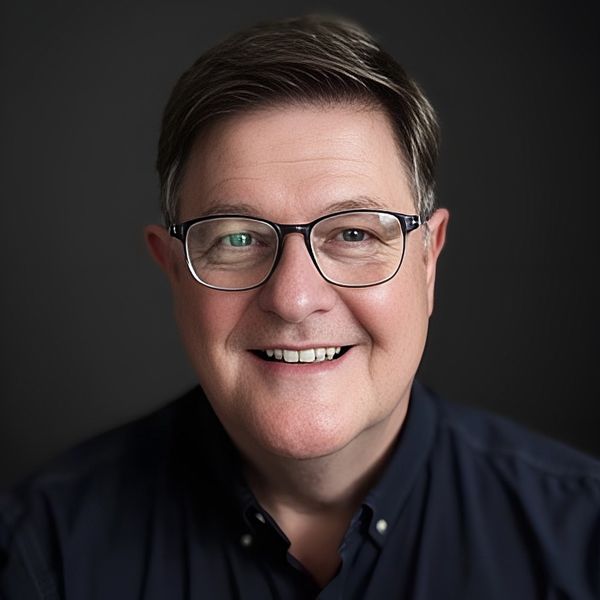 Headshot portrait of Dale R. Hoyt